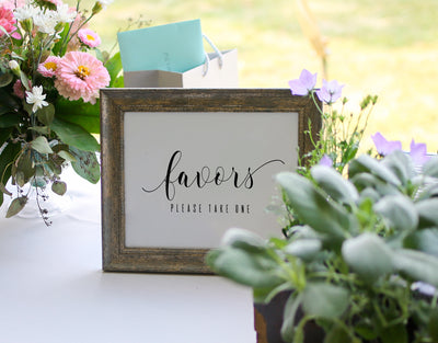Simple Wedding Favors Sign
