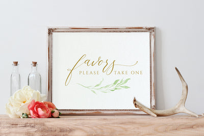 Elegant Wedding Favors Sign